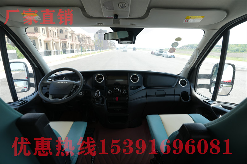 49萬(wàn)的汕德卡房車
