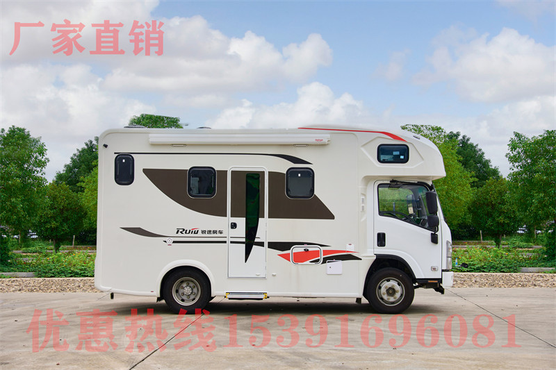 4人住的房車(chē)